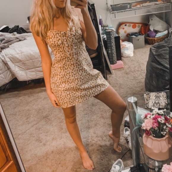 5⭐️ FAV BESTSELLER Summer sundress yellow floral - Picture 6 of 7